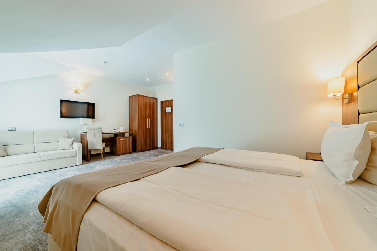 Radsor Hotel 4*