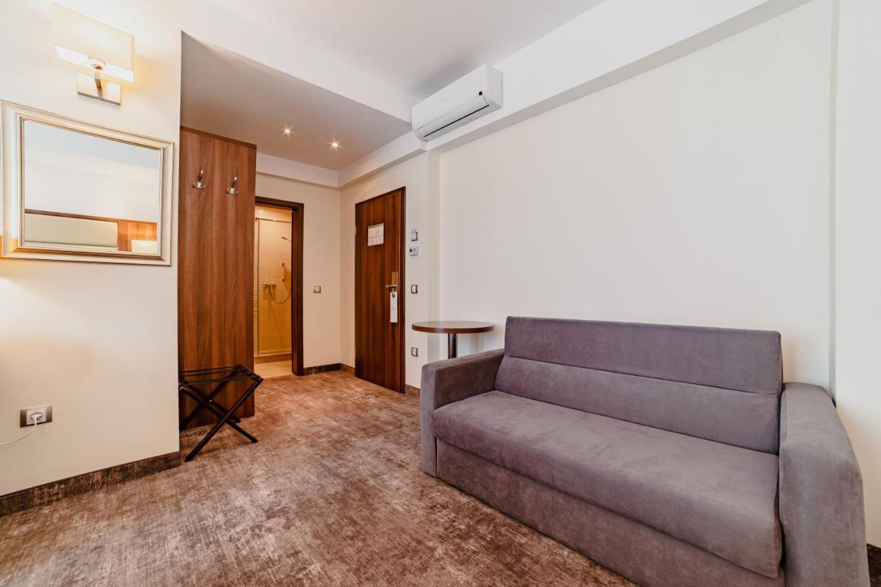 Radsor Hotel 4*